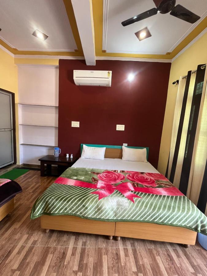 Girish Alay Home Stay Rudraprayāg Екстериор снимка